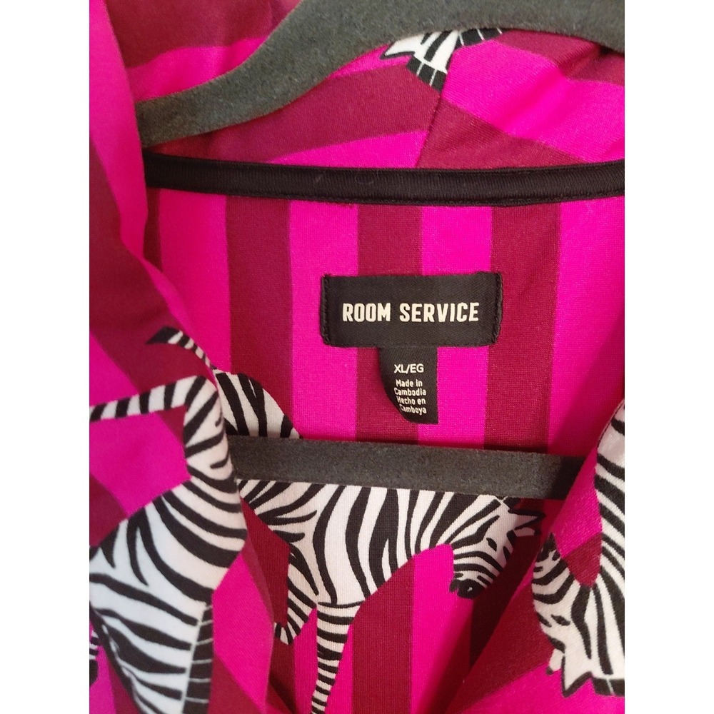 Room Service Zebra Pajama Set XL Pink Lounge Soft Sleepwear Shawl Collar - Picture 7 of 9